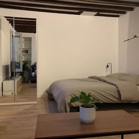 Studio Lumineux, Refait A Neuf, Metro Jourdain Париж Екстериор снимка